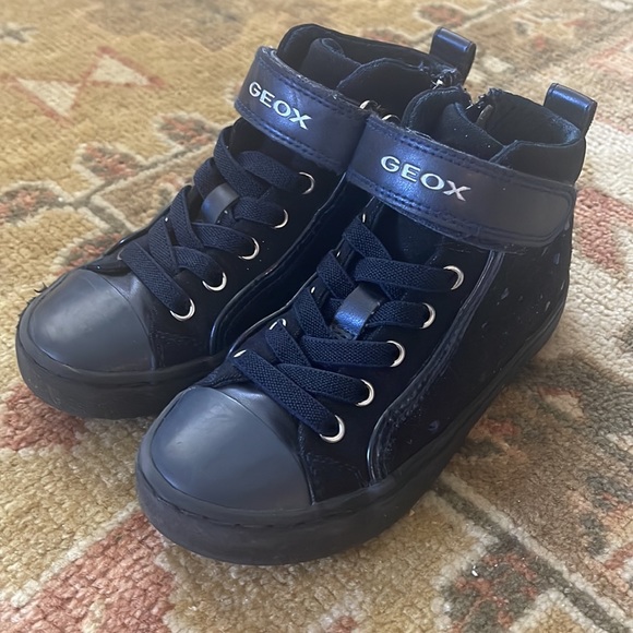 GEOX Girls Suede Sneakers Dark Blue Sz.11 - Picture 6 of 8